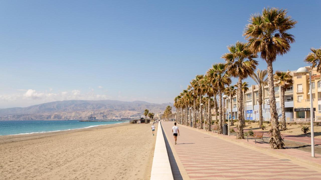 Apartamento Con Vistas Al Mar. Primera Linea De Playa. Aguadulce  Kültér fotó